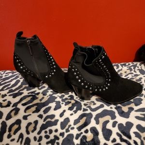 Donald J Pliner Senorsp 23 Booties